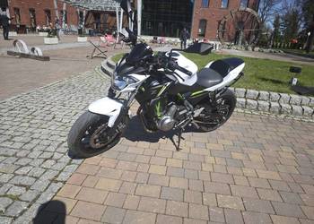 Kawasaki Z 650 biała perła