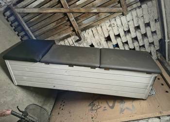 Siedzisko że schowkami