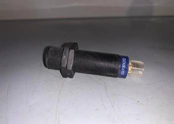 Telemecanique Inductive Sensor XS4 P18PA370D