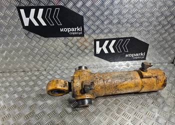 Siłownik hydrauliczny obrotu tylnego ramienia Case 580  590 L SLE M N