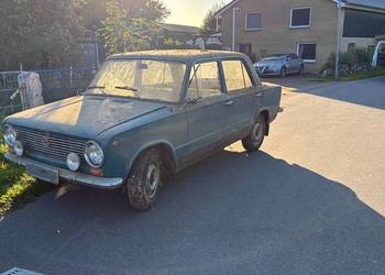 Fiat 124 Berlina 1 seria w super kolorze
