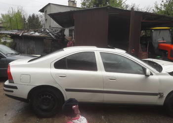 Szyba boczna drzwi Volvo s60