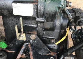 John Deere 3200 - Turner Powertrain COM-T4-2030 - Skrzynia [Części]