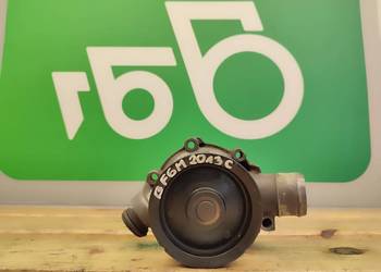 Pompa wody 04250615K silnika BF6M2013C FENDT 716 VARIO