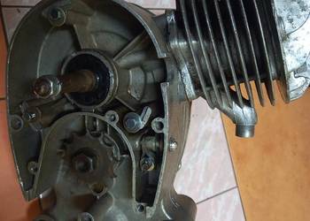 SILNIK KOMAR SZTYWNIAK