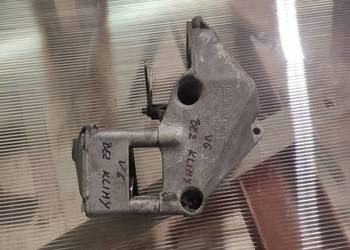 Łapa silnika C25XE bez klimy calibra /  Vectra A
