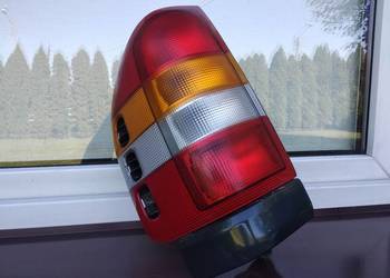 Opel Frontera B lampa tył tylna lewa wkład oprawka
