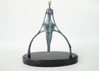 Figura z brązu rzeźba Nowoczesna siedzaca kobieta Abstrakcja Figura z brązu rzeźba Nowoczesna siedzaca kobieta Abstrakcja