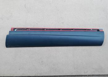 VW TOUAREG R-LINE LISTWA DRZWI PRAWA PRZÓD PRAWY 7P6853960