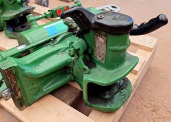 Zaczep automatyczny do ciągników rolniczych 390 mm