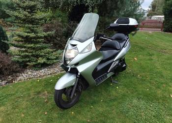 Honda Silver Wing 400 FJS z 2006 roku.