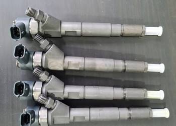 WTRYSKIWACZ BOSCH 0445110230 820038936 RENAULT 1.9