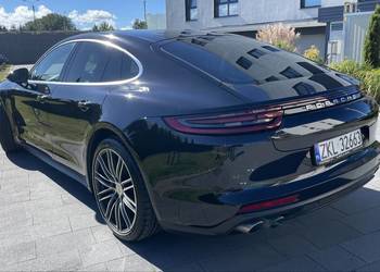 Porsche Panamera 4S