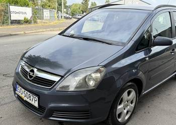 Opel zafira B 1,9 7 miejsc navi kolorowa