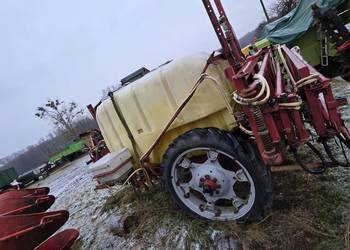 Opryskiwacz ciagany 2500l