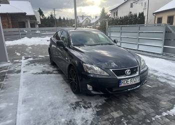 Lexus is250