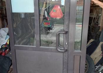 Drzwi aluminiowe z futryna dwuskrzydłowe