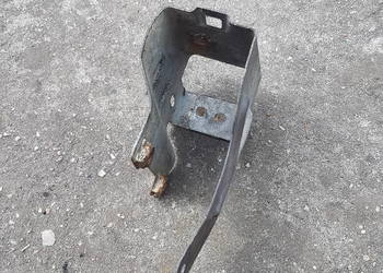 Wspornik / mocowanie błotnika przód dacia DOKKER/ LODGY  Oryginalny.