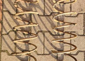 Sprężyny peugeot 205 (cena za 2 szt)