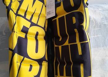 Kamizelka asekuracyjna do sportów wodnych. Nowa z metką.