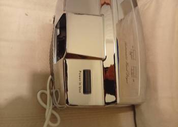 Mam do sprzedania suszarkę łazienkową do rąk.