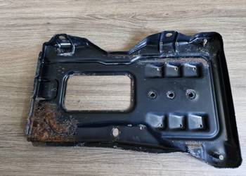 Mercedes 203 CLC 209 Podstawa akumulatora