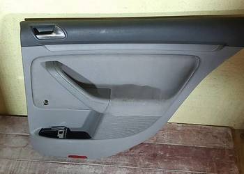 Boczek tapicerka drzwi VW Golf V Prawy tył + klamka