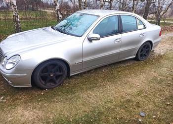 Mercedes W211