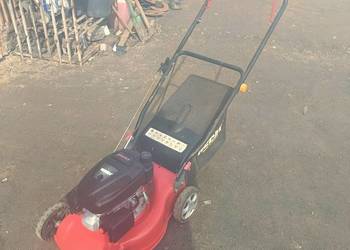 Kosiarka spalinowa HECHT 4001 bez napędu