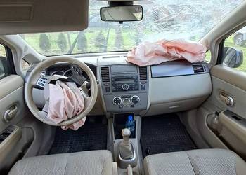 Nissan Tiida 1,6b uszkodzony