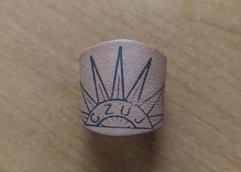 Pierścień harcerski "Czuj" skórzany, nowy.