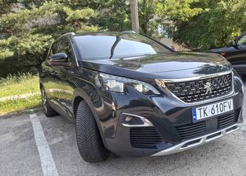 Peugeot 3008 GT-line z panoramicznym i rozsuwanym dachem.