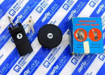 NOWY zestaw Korek wlewu baku zamek Fiat 126p 126 Silver Black ORYGINALNY