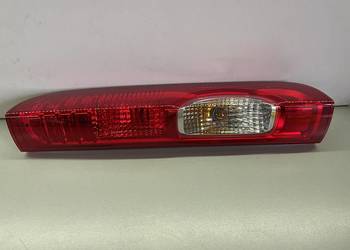 OPEL TRAFFIC VIVARO  PRAWA LAMPA TYŁ
