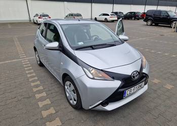 Toyota Aygo Toyota Aygo II 2015 roku, silnik benzynowy 1.0,