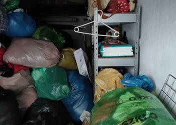 Wyposażenie sklepu z odzieżą używaną