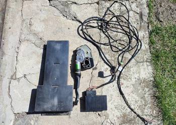 Softclose dociąg klapy dociąganie BMW e32. Kompletny zestaw.