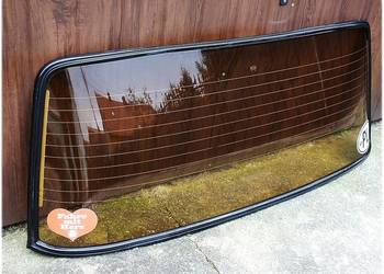 Fiat 125p Podgrzewana Szyba BESPO Tył Tylna z Uszczelką z lat 70-80' PRL