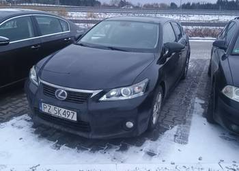 Lexus CT200h (uszczelka do zrobienia)