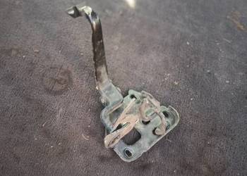 Zamek Rygiel Maski Audi A4 B5 (a-27)