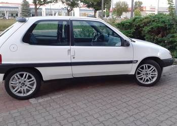 sprzedam dobry samochod