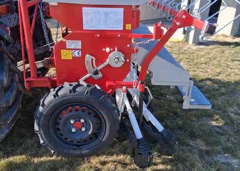 Siewnik zbożowy NOWY