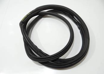 USZCZELKA DRZWI PRAWY TYŁ BWM X3 E83 LCI