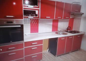 Meble kuchenne kolor bordo