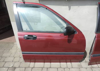 HONDA CIVIC 6 HB DRZWI PRAWE PRZEDNIE R-500P