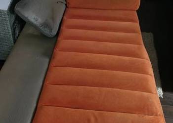 Kanapa narożna z zagłowkiem