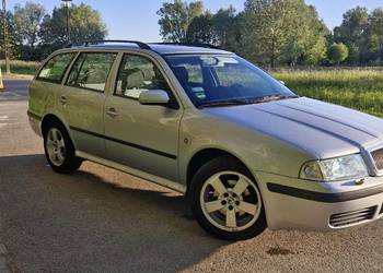 Skoda Octavia kombi 2003 rok 2.0 benzyna