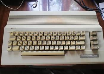 Commodore 64 +zasilacz