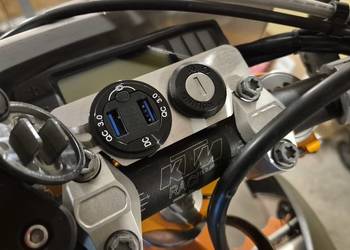 Ładowarka + Stacyjka KTM Husqvarna Husaberg