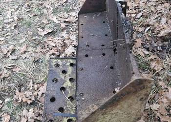 Obudowa pokrywa akumulatora ostrówek k162 ursus części